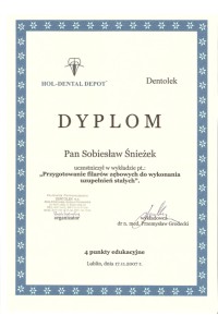Ukończone kursy, dyplomy, zaświadczenia, certyfikaty: